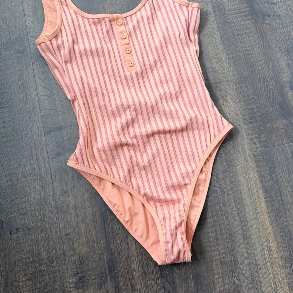 NWT L*Space Ribbed Float On Classic One Piece | Size: 4 - Picture 6 of 9